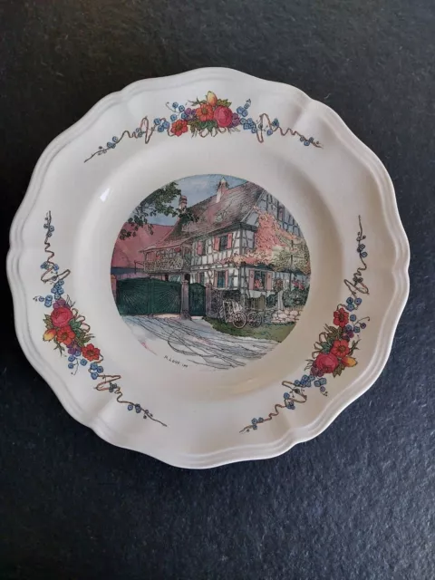 BELLE ASSIETTE PLATE D. 25cm  ANCIENNE D OBERNAI SARREGUEMINES motif  ALSACIEN