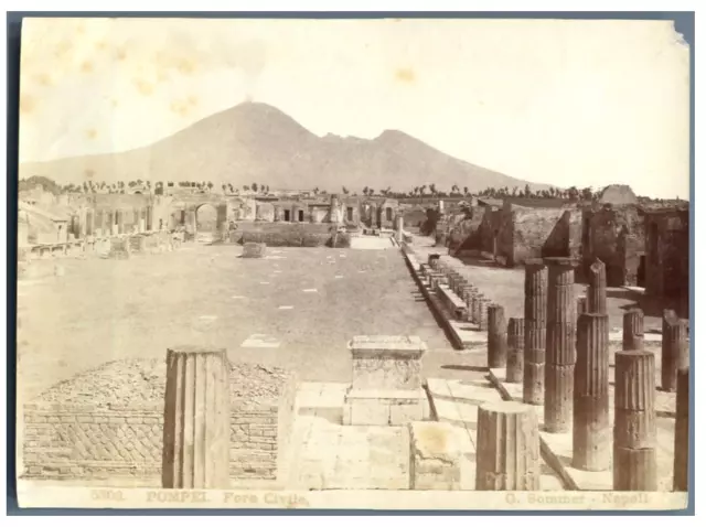 Sommer. Italie, Pompei, Foro Civile  Vintage albumen print.  Tirage albuminé