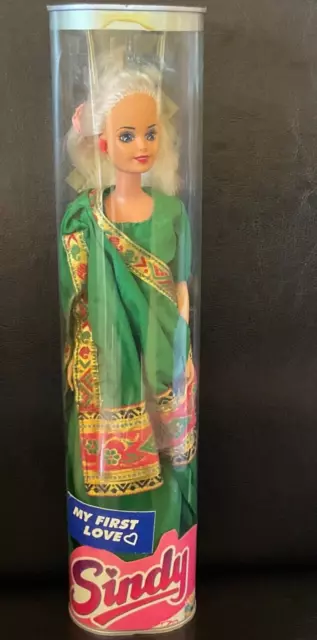 Hasbro Vintage Funskool SINDY SUPER RARE & SUPER BEAUTIFUL BRAND NEW NRFB 2000