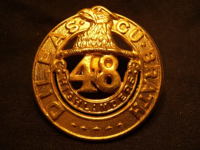 48th HIGHLANDERS of CANADA WWII CAP BADGE 48 1922 M.76 BRASS VARIANT SCULLY