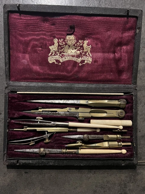 COFFRET BOITE À compas ancien et ses accessoires EUR 20,00 - FR