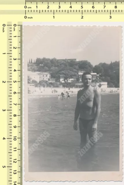 1959 SHIRTLESS GUY Man Male Beach Trunks Bulge Gay Int vintage photo ...