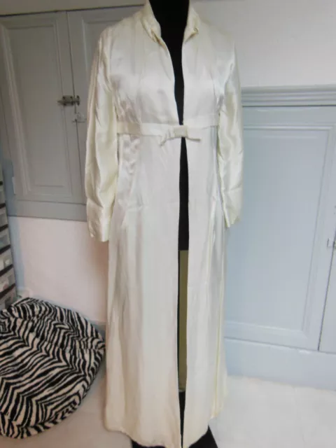 Antique Above IN Satin Thick Stiff Or Coat Of Ceremony Size 36, B2