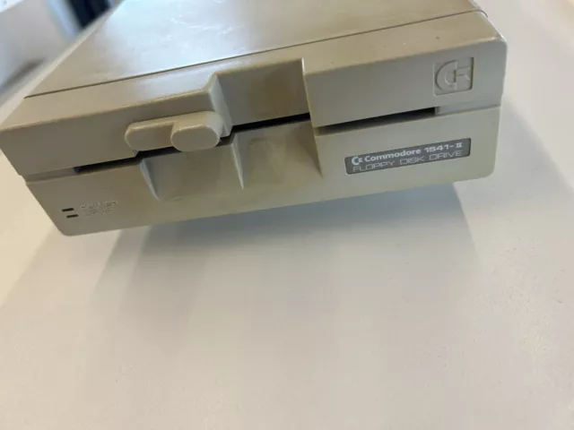 Commodore 1541 II Laufwerk Floppy Disk Drive C64 80er Jahre Disketten Laufwerk