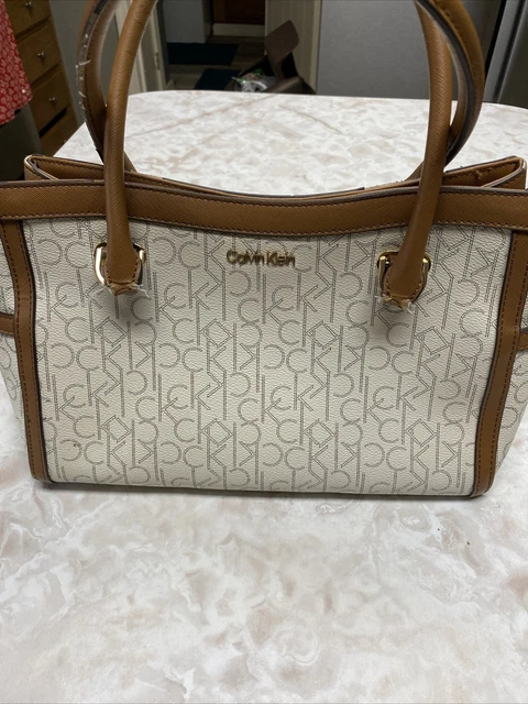 Calvin klein purse deals rn 54163 ca 57151
