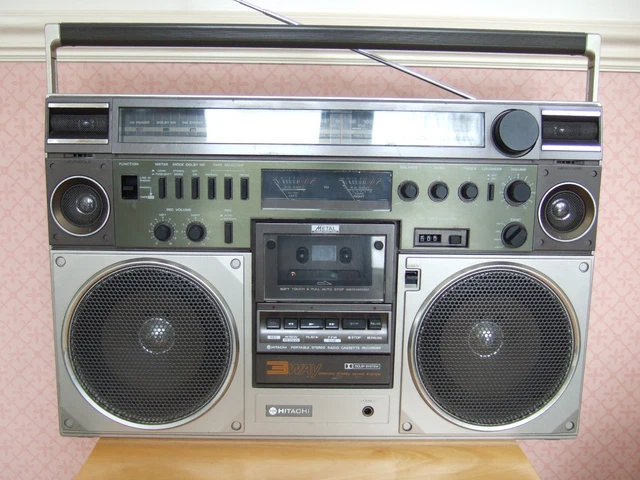 日立TRK-8600 Hitachi TRK 8600 FM/AM Radio Cassette Recorder - Jack Berg Sales