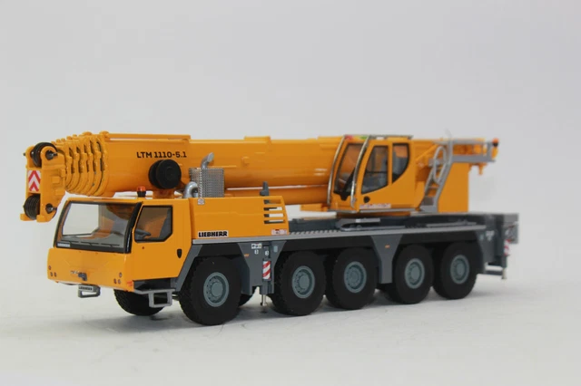 GRUE MOBILE 6 essieux CONRAD 2072 LIEBHERR LT1100 échelle 1/50 livrée
