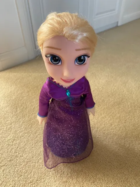 Disney singing, talking and lights up Elsa doll from Frozen excellent condition