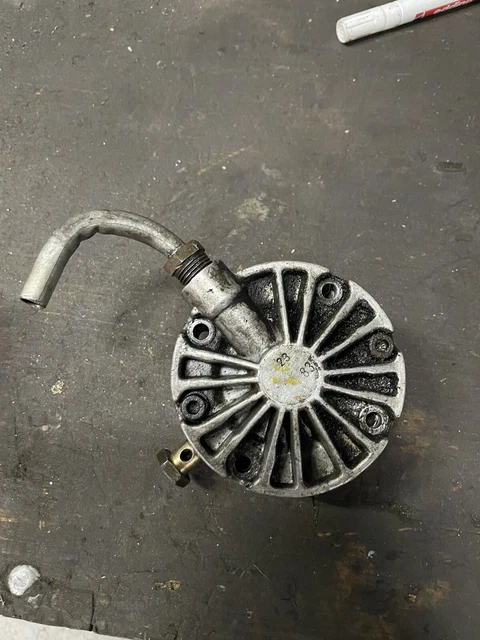 MERCEDES W124 W123 W126 Pumpe Niveau Regulierung HPF M102 M103 M116 117 ...