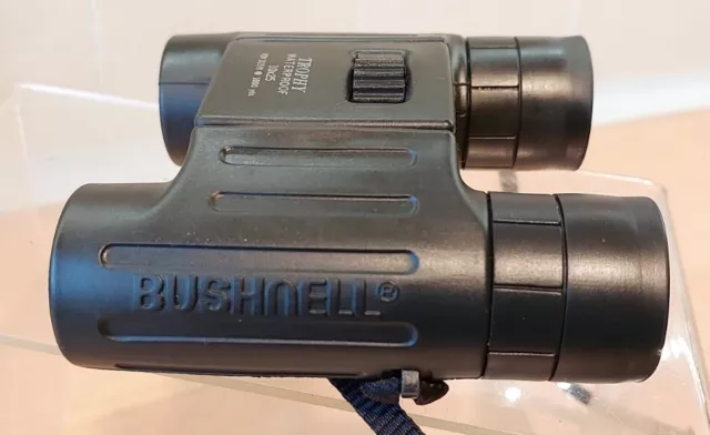 Bushnell 10x25 Trophy Compact Binoculars,  WP, Armouring,  Excellent Condition