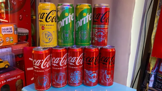 BELGIUM complete set of 9 Disney and Marvel Coca-Coca cans-dozen-latas-blikken