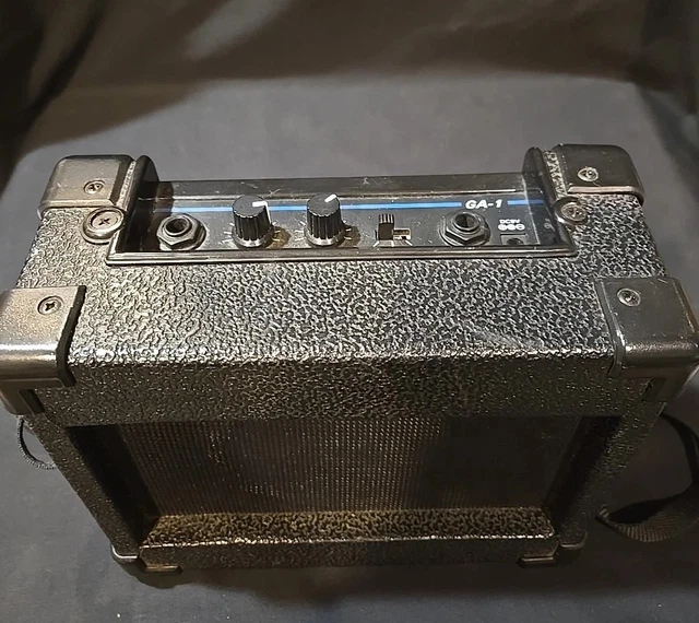 Amplificador Para Bajo Ampeg Ba115 V2 De 150 Watts Overdrive Color