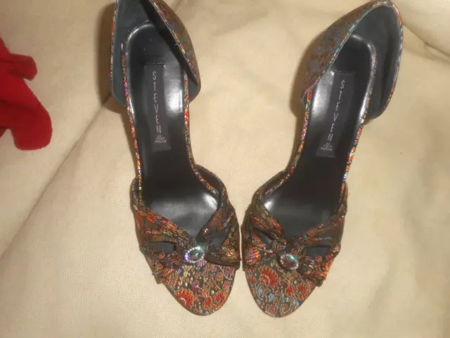 STEVEN by  STEVE   MADDEN   TAPESTRY  FLORAL  PEEP TOE  PUMPS  SIZE  8.5  M