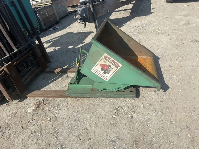 HIPPO HOPPER Light Duty Hopper, 1/4 yd., 2000 lb, model HH02LD