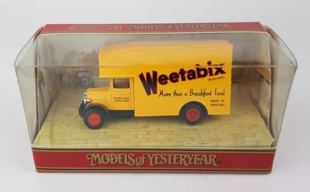 "MATCHBOX Modelos de Yesteryear - 1931 MORRIS COURIER ""WEETABIX"" - Y31-B
