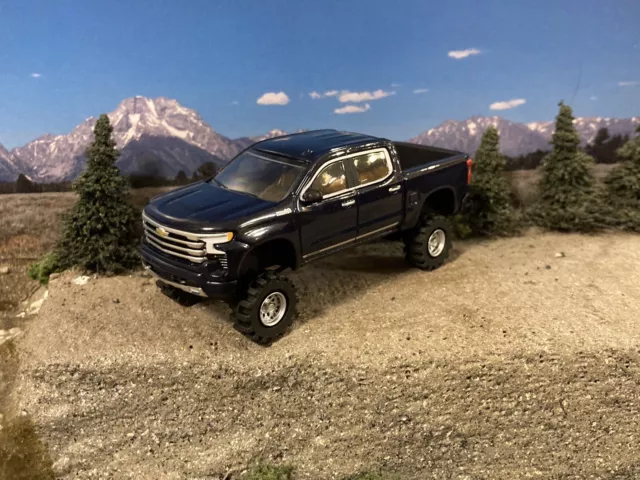 2023 Chevy Silverado 1500 Lifted 4x4 Truck 1/64 Diecast Custom Off Road 4WD