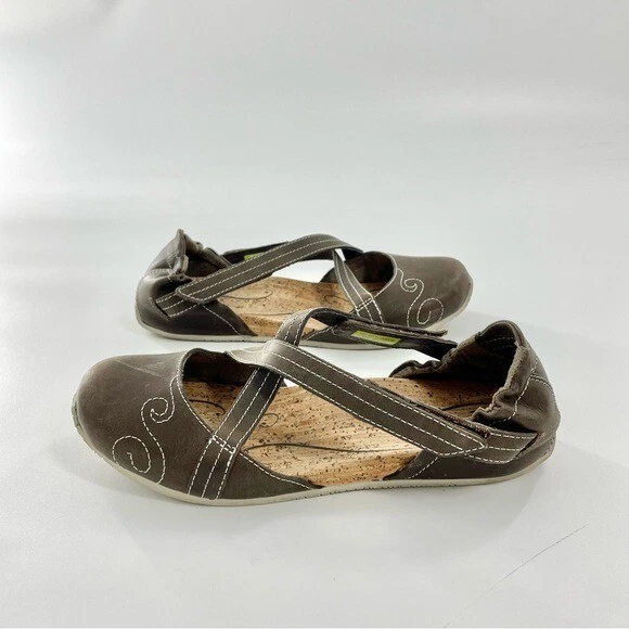 Ahnu karma deals latitude black