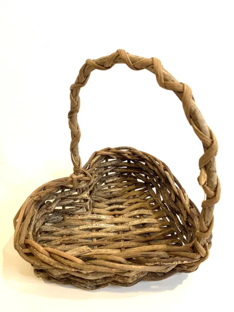 Grapevine Basket Woven Heart Shape Handle Cottage Farmhouse Aged Small 8” Flaw