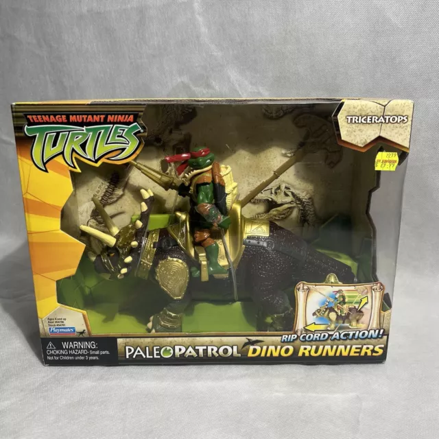 Games Moments - PLAYMATES - Triceratops - Paleopatrol Dino Runners - Turtles