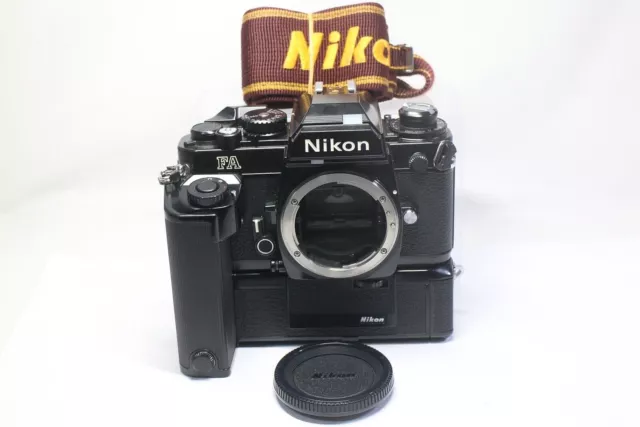 Nikon FA 35 mm SLR Film Camera Corps Noir + Enrouleur de Moteur MD-15 avec...