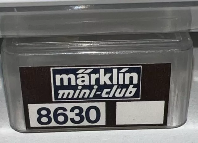 Marklin Mini Club Z Gauge Passenger Car 3 Axel Compartment Car 2