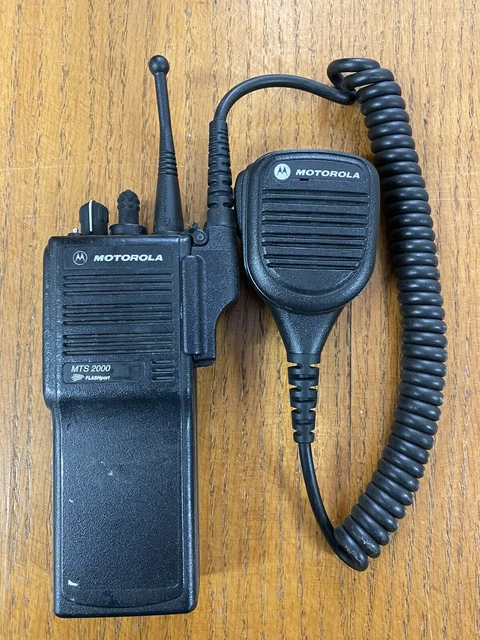 Mts2000 MOTOROLA MTS2000 RADIO H01WCD4PW1CN 900 MHz Portable Display NO SPEAKER ...