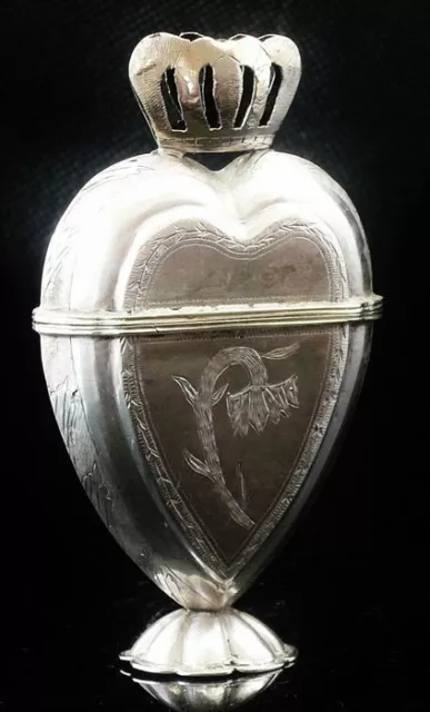 Scandanavian Antique Silver Hovedvandsag, Luktevannshus, Vinaigrette, Spice Box.