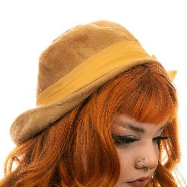 Cappello a campana arancione oro anni '60 vintage con grande fiocco in chiffon