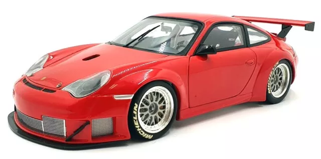 Minichamps 1/18 Scale - 100 046400 - Porsche 911 GT3 RSR FIA GT 2004 - Red