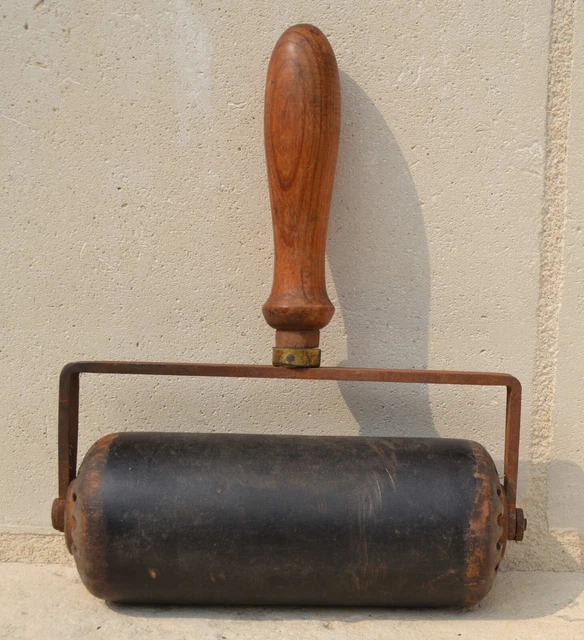 OUTILS ANCIENS - ART POPULAIRE :: outil en bois non identifié