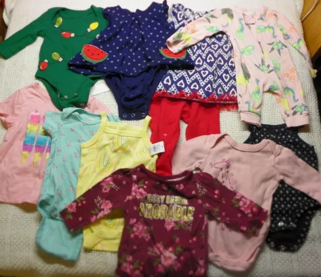 LOT NEWBORN 0-3 Months Baby Girl Infant Onsie Carters Mixed 30-35 Pieces gently