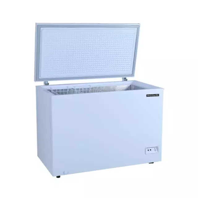 Danby 10 Cu. Ft. White Chest Freezer - CF10F0W