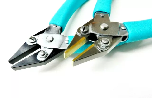 2 Parallel Action Pliers Flat Nose 140mm Smooth Nose Brass Lined Jaws Soft Grips