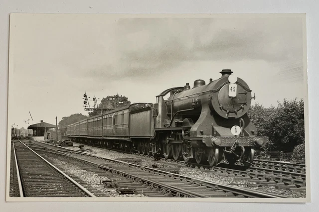 462 Configuration Engine Train SOUTHERN RAILWAY LOCOMOTIVE Photograph -462 Esher Station - E582 £2.99 ...