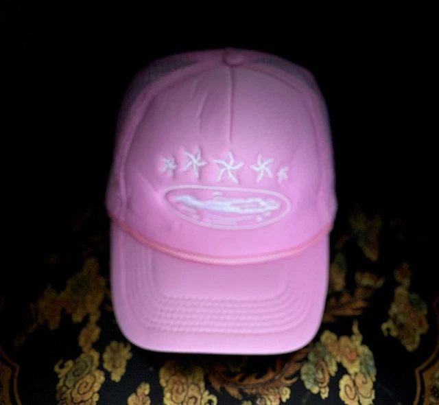 THE MEN'S CORTEIZ Style Alcatraz Trucker Cap in Pink £21.50