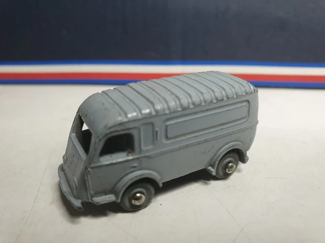 Jouet Ancien Renault Nervasport 1 Bleu – CIJ Plâtre Et Farine – Miniature Collection