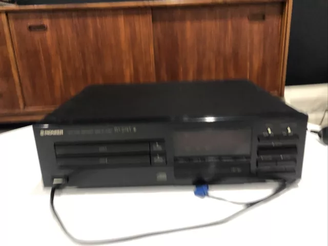 PIONEER TWIN TRAY  CD /PLAYER PD-Z74T - Powers On, Not Reading Discs