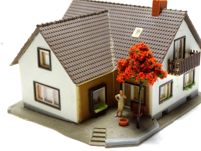 MAQUETTE HO GRANDE gare FALLER 33 cm de long, larg: 12,5 cm réf: 3019