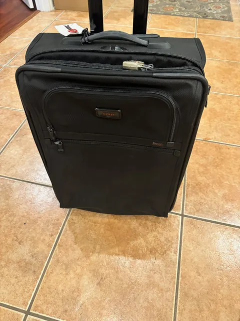 TUMI Alpha  22021DH Expandable International 2 Wheeled Luggage Suitcase
