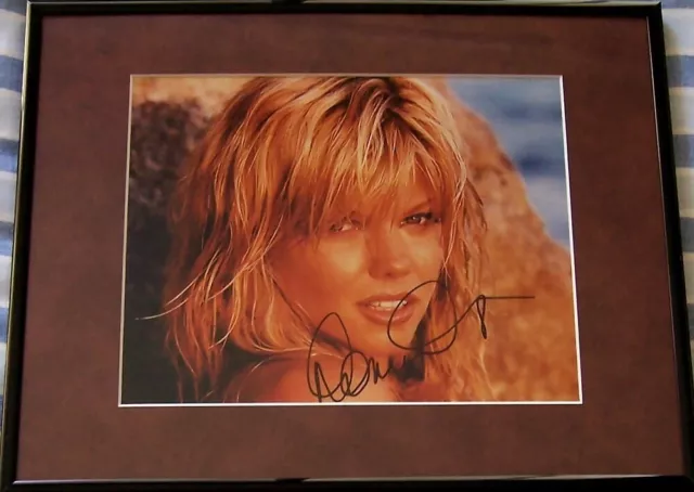 Donna D'Errico (Baywatch) autographed signed autograph 8x10 photo matted framed