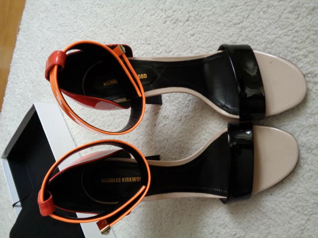 Stylish and comfortable sandals Nicholas Kirkwood Size 39