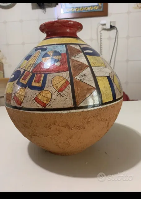 Vaso In Ceramica di Sciacca  Firmato dal Maestro Solarino