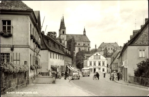 Ak Schirgiswalde in Sachsen, Straßenpartie, Kirche - 3640257