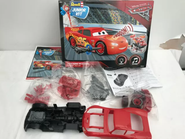 Revell Disney's Cars 3 Lightning McQueen Junior Kit. Avec