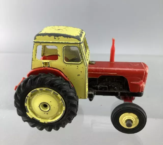 Dinky Toys #305 David Brown 990 Tractor In Rarer Colours No Lugs To Hold Cab