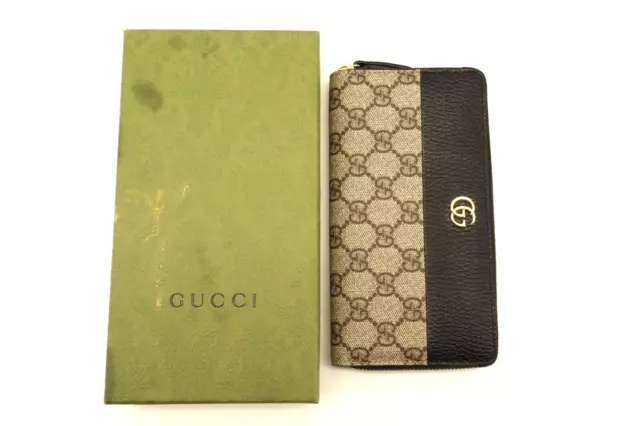 Gucci Passport Cover GG Supreme Card Holder - Neutrals Wallets, Accessories  - GUC1284209