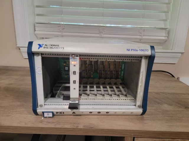 National Instruments NI PXIe-1062Q Chassis