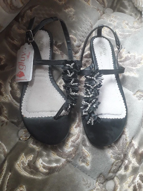Gluv sandals deals