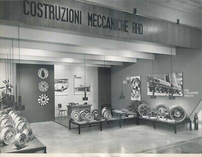 AA23 FOTOGRAFIA ORIGINALE SALONE DELL'AUTOMOBILE 1964 STAND BORRANI CMR RUOTE 