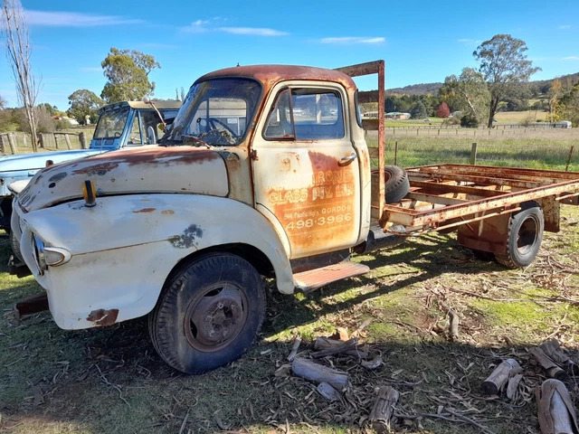 Vintage Bedford J3 Truck